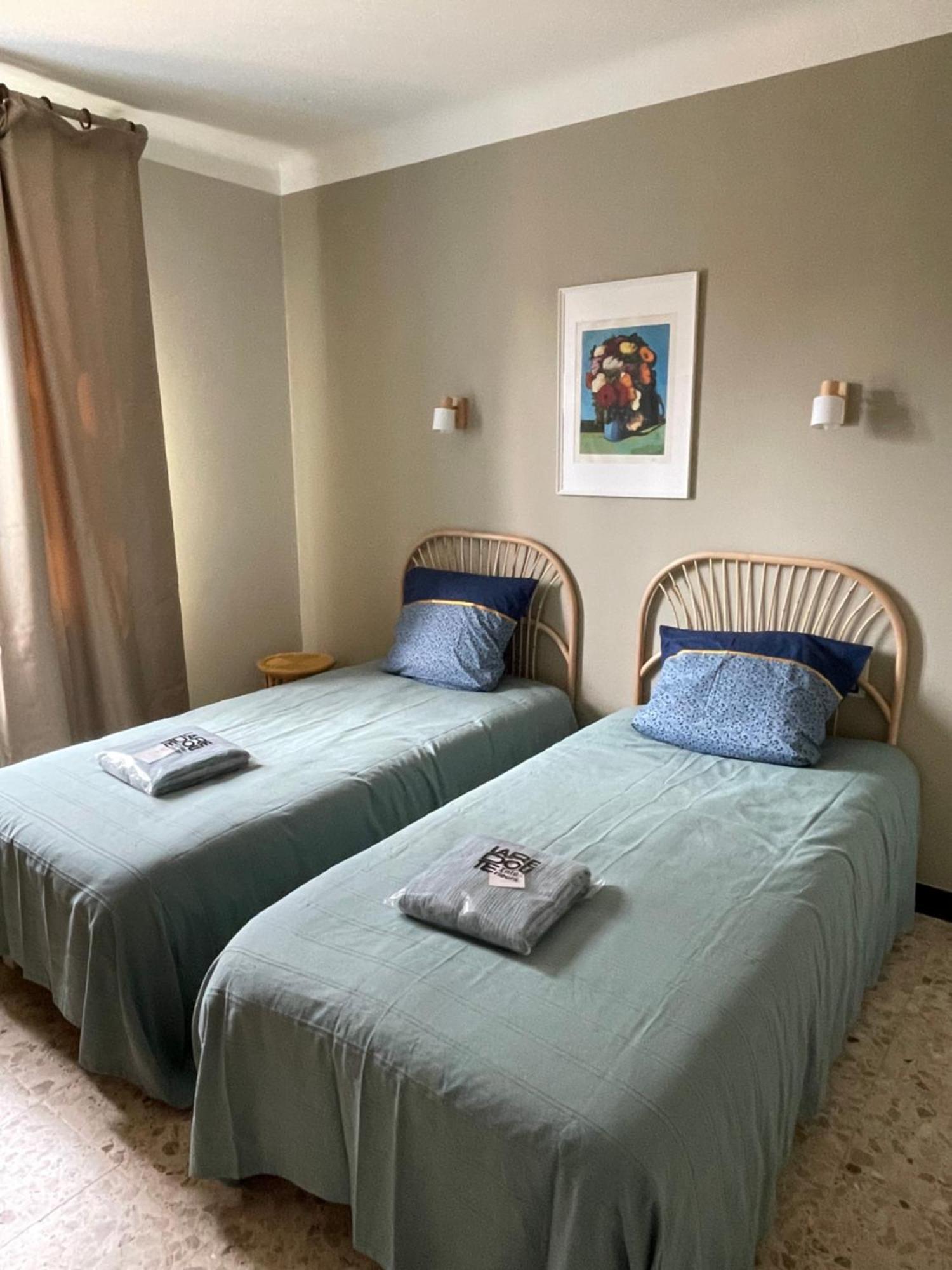 La Maison-Es-Maisons. Valréas Extérieur photo